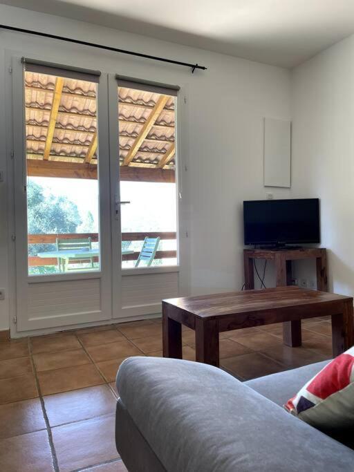 Maison Au Calme Avec Piscine Et Climatisation Ferienhaus *